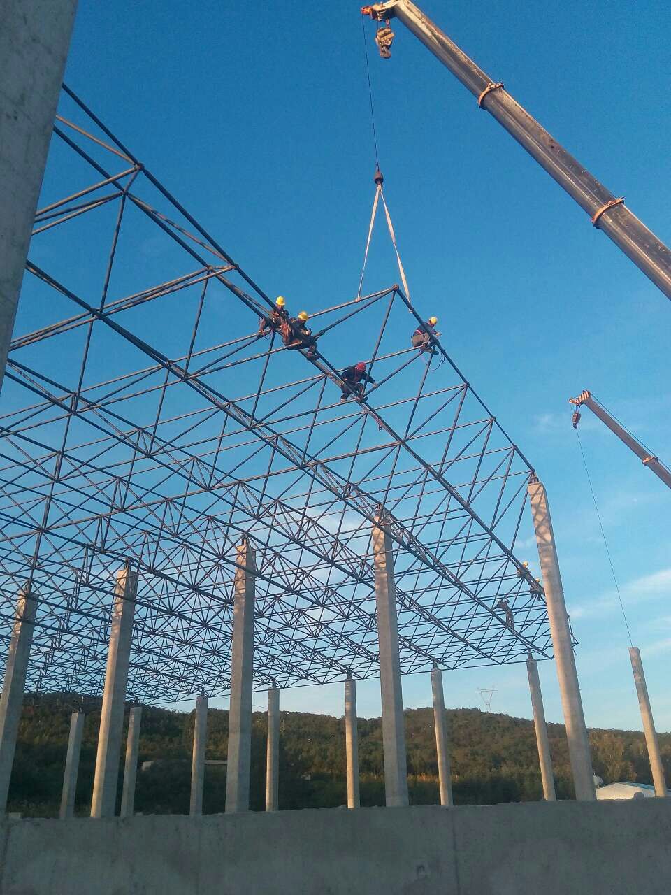 海北汪清物流园网架