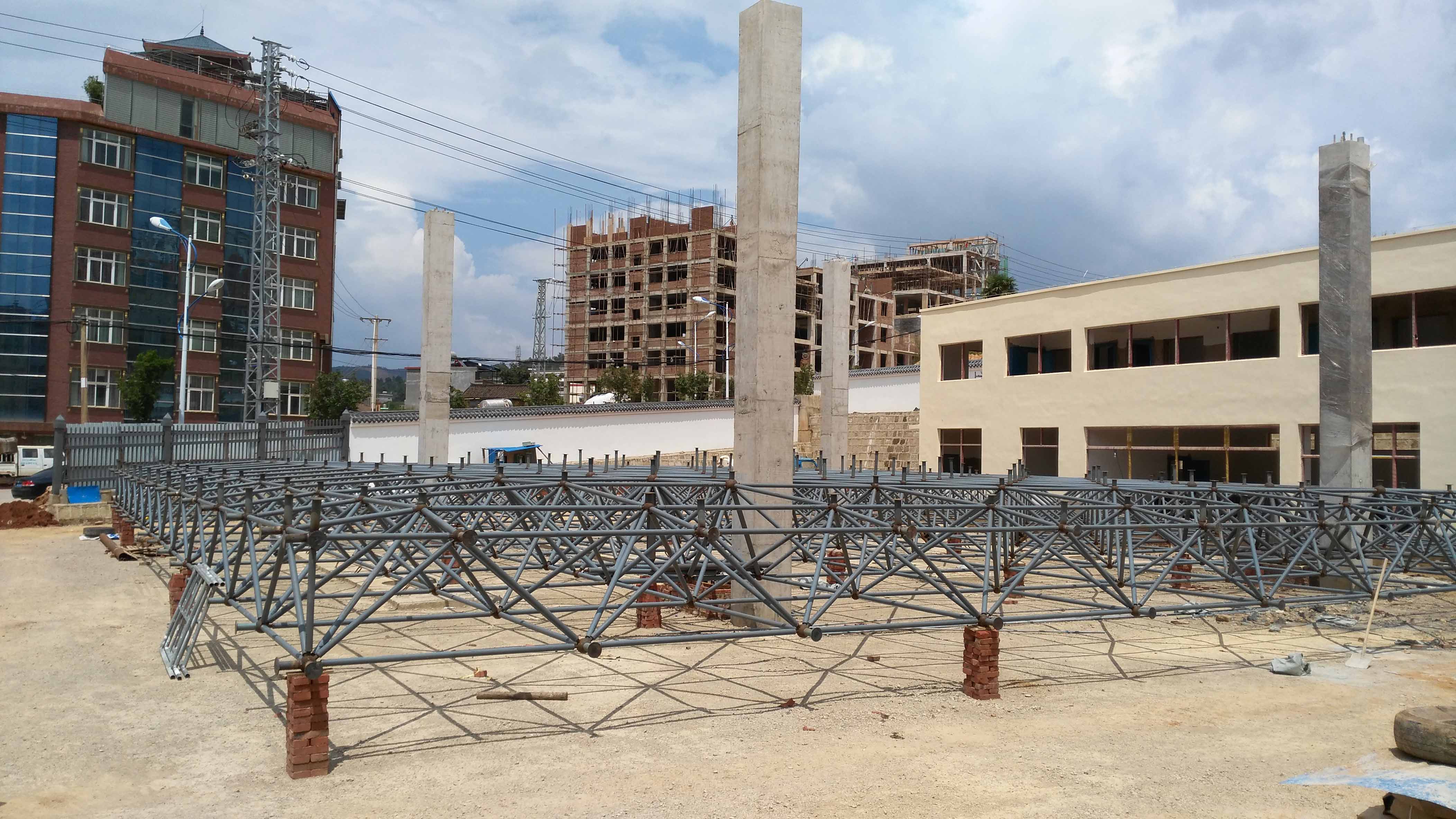 海北小型加油站网架