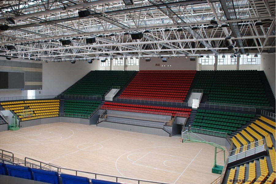 海北羽毛球场网架工程